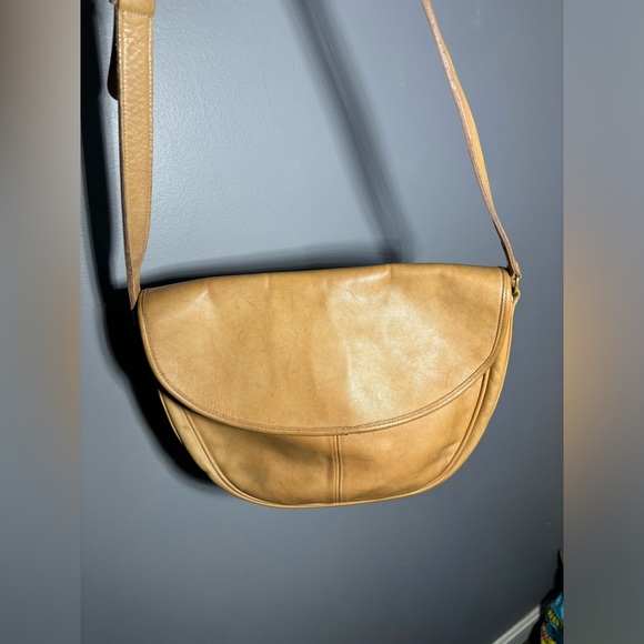 Vintage Coach 0933 Magnetic Flap Closure Made in The United States Crossbody - Picture 7 of 9